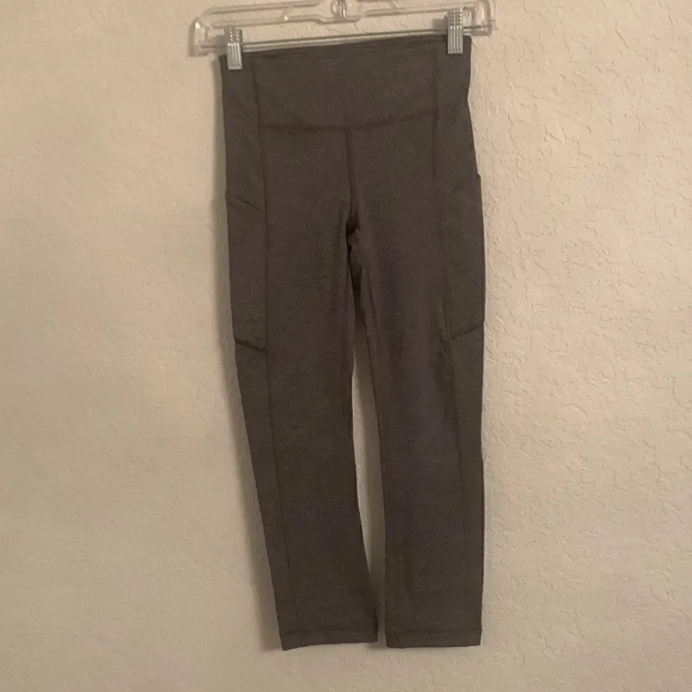 Lululemon Cropped Gray Leggings Size 2